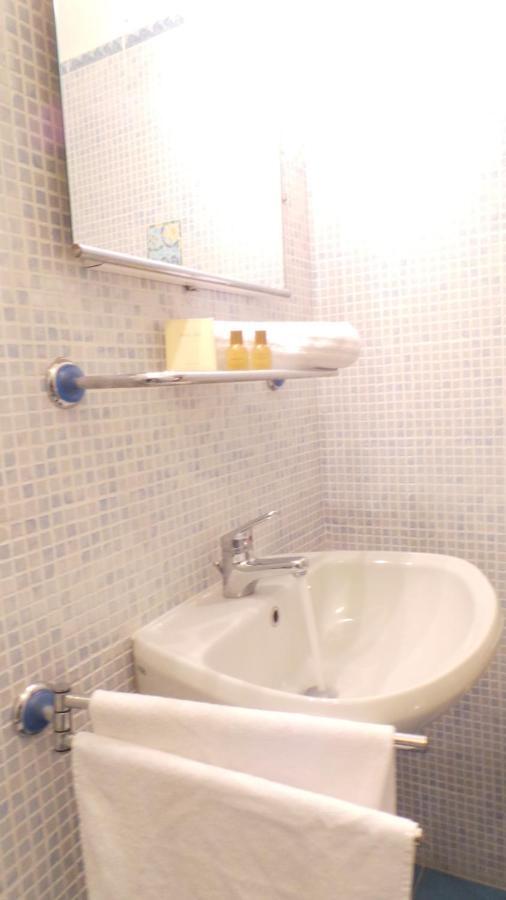 Homey Experience - Green Design Apartment La Maddalena  Buitenkant foto